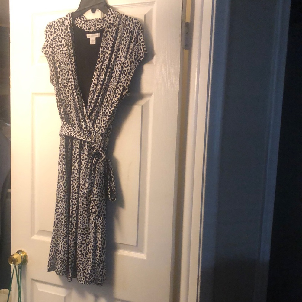 Liz Claiborne Black and White V-Neck Wrap Dress